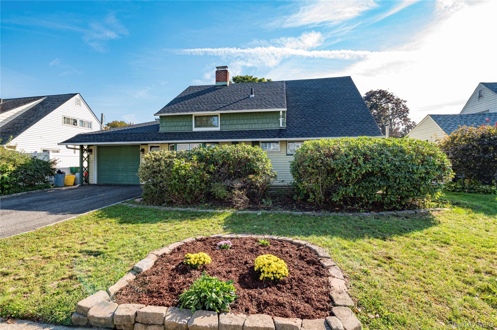 Photo of 32 Swing Lane, Levittown, NY 11756 (MLS # 1058672)