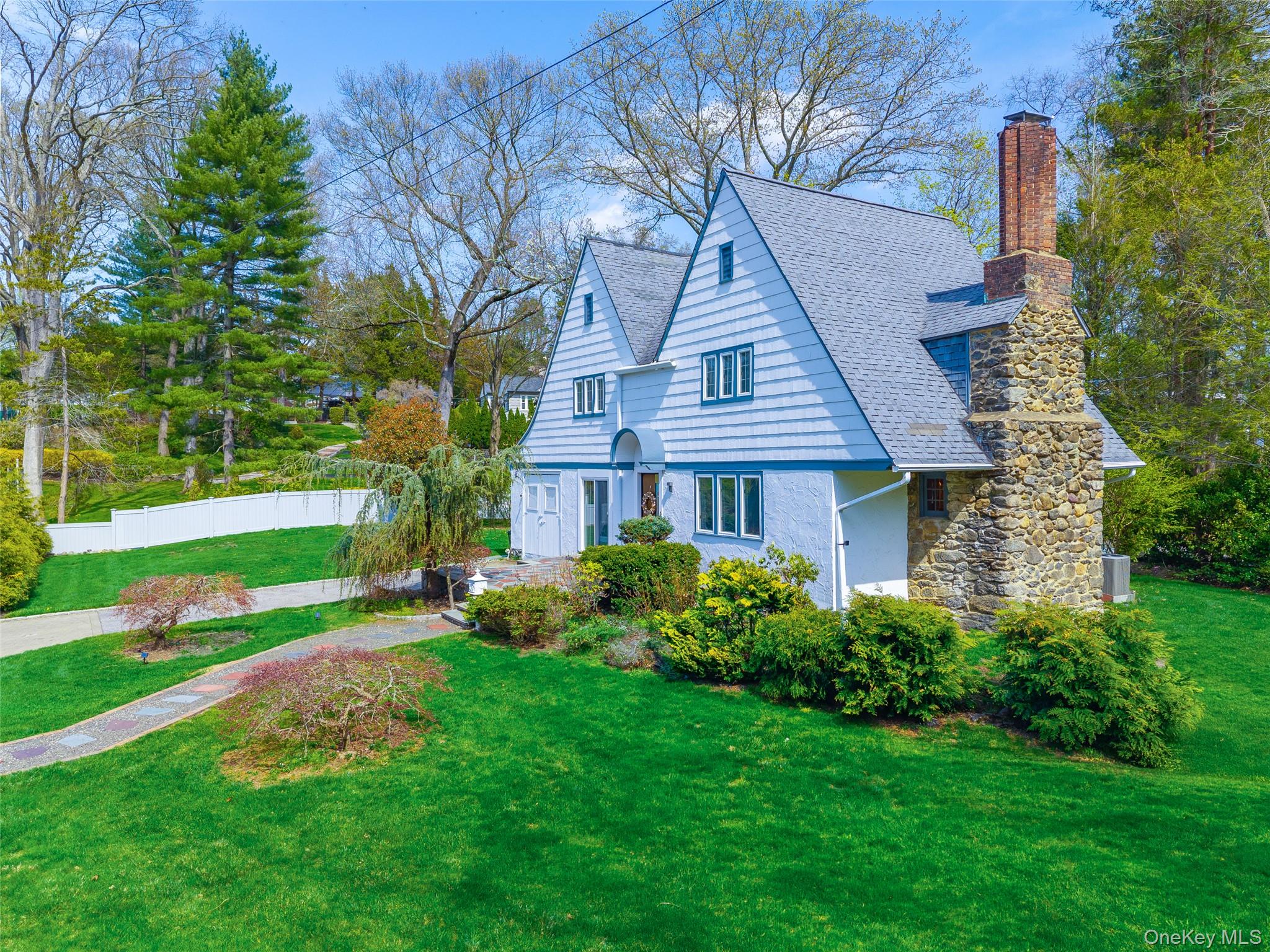 166 VALLEY STREAM Road