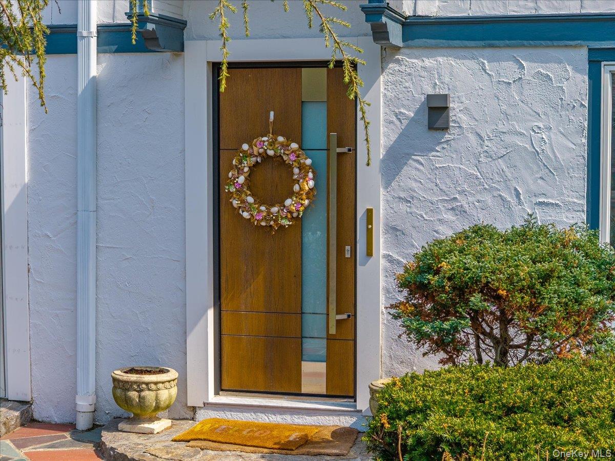 166 VALLEY STREAM Road