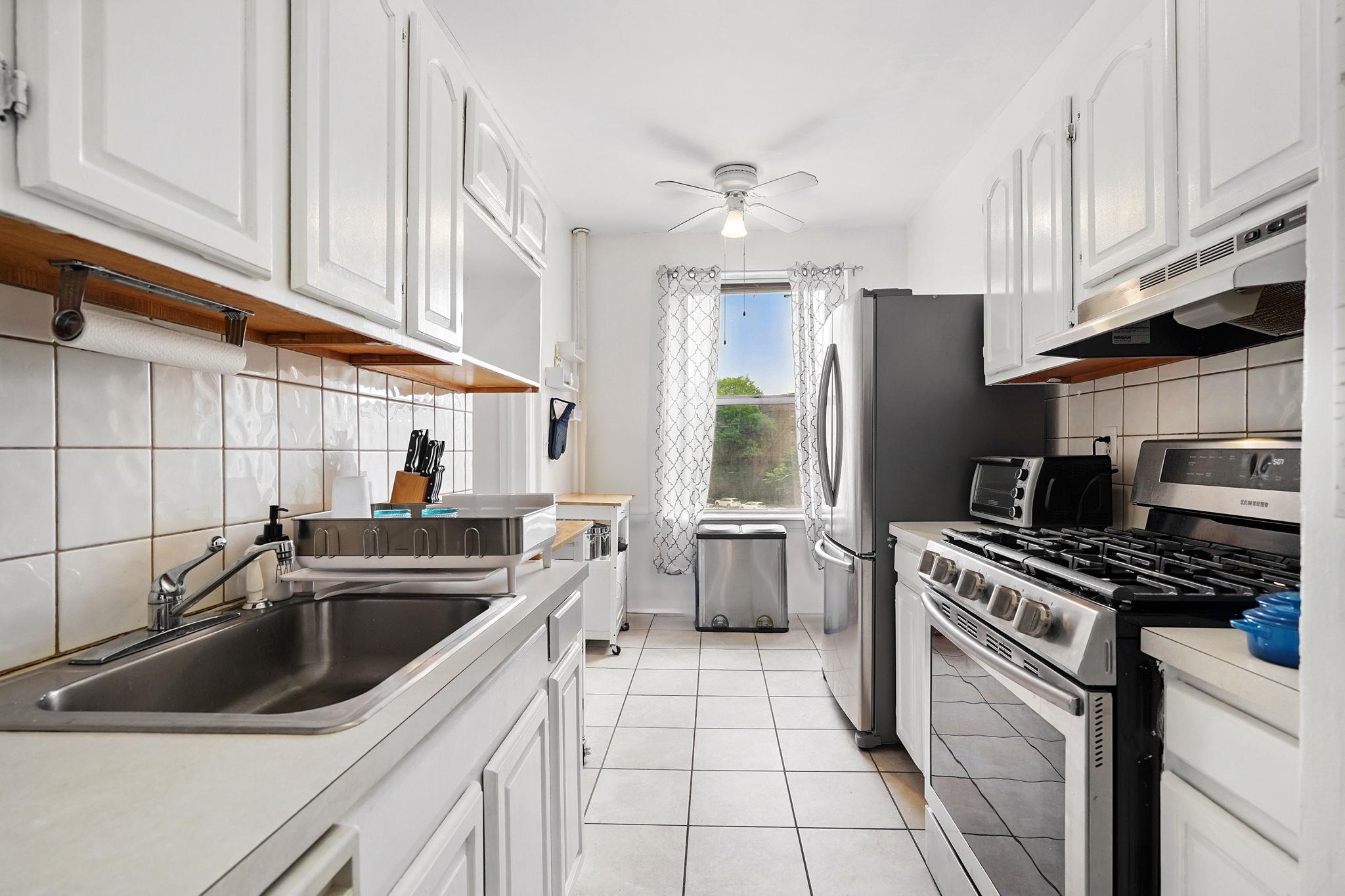 472 Gramatan Avenue #CC3, Mount Vernon, New York image 9