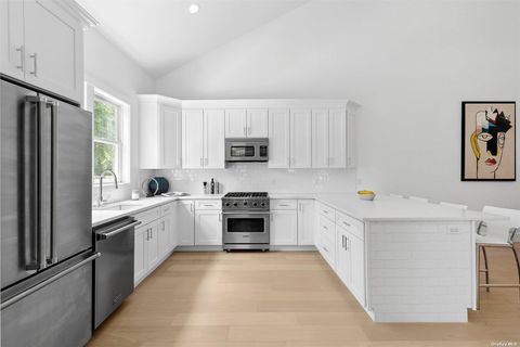 21 Montauk Hwy #5 5 Westhampton NY 11977