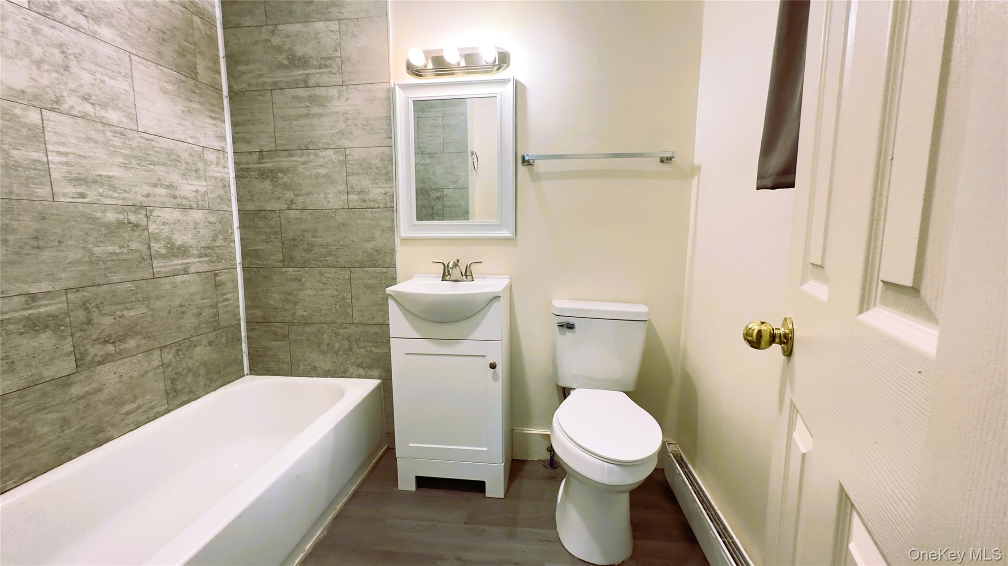 Highland, New York 12528, United States, 2 Bedrooms Bedrooms, ,1 BathroomBathrooms,Residential,Active,161660