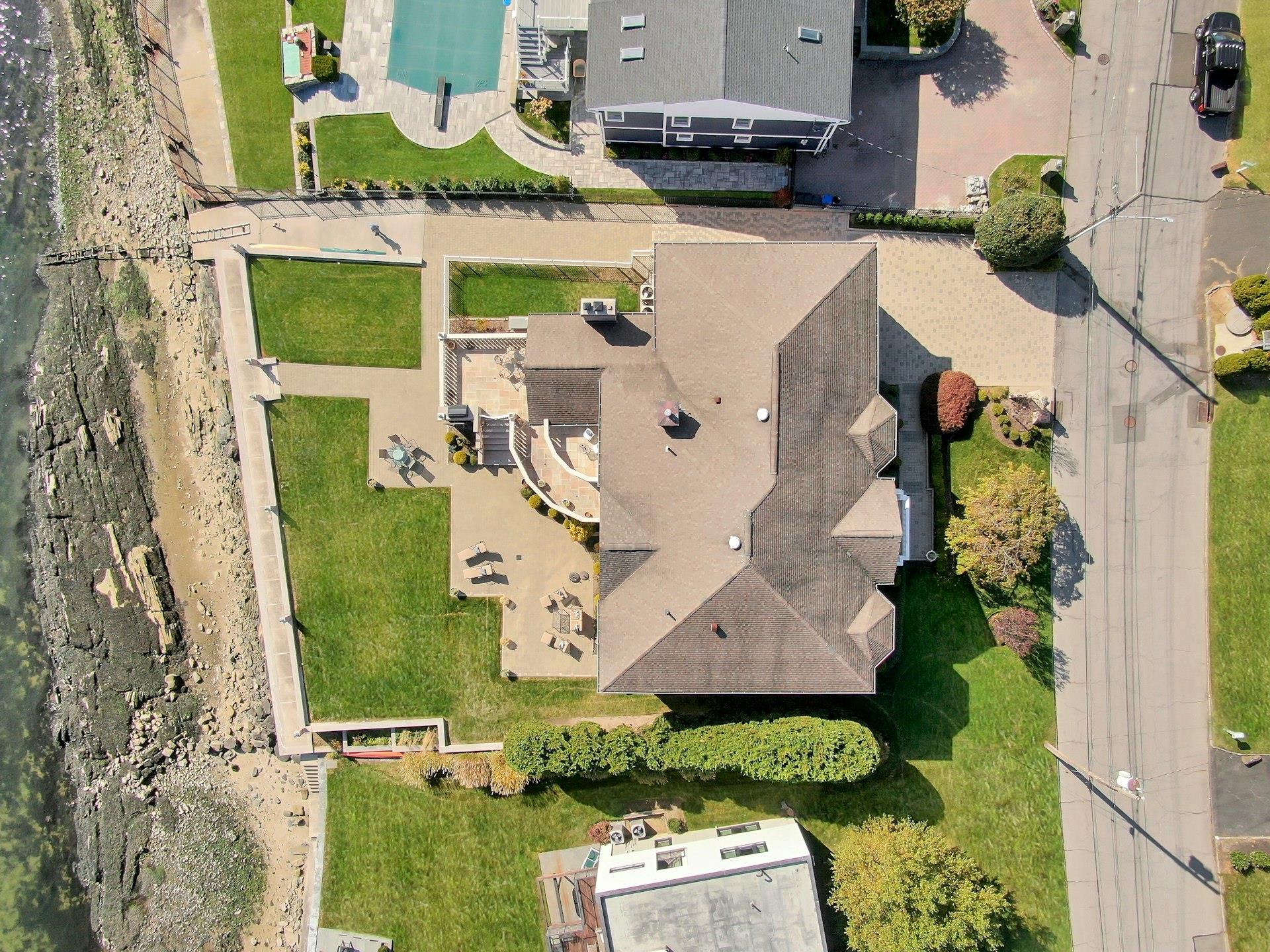 115 Kensington Oval, New Rochelle, Florida image 41
