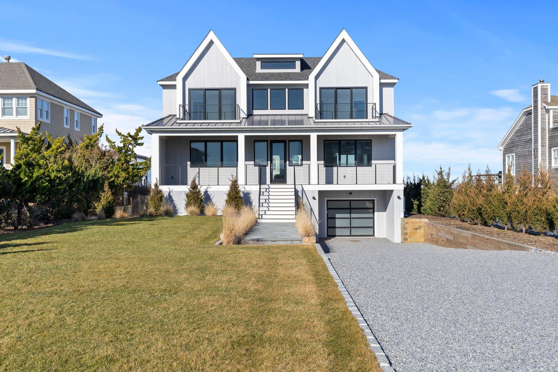 Dune Road, Southampton, Hamptons, NY - 5 Bedrooms  
6 Bathrooms - 