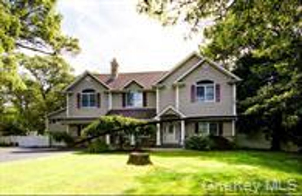 Photo of 97 Chestnut Street, Mount Sinai, NY 11766 (MLS # 993462)