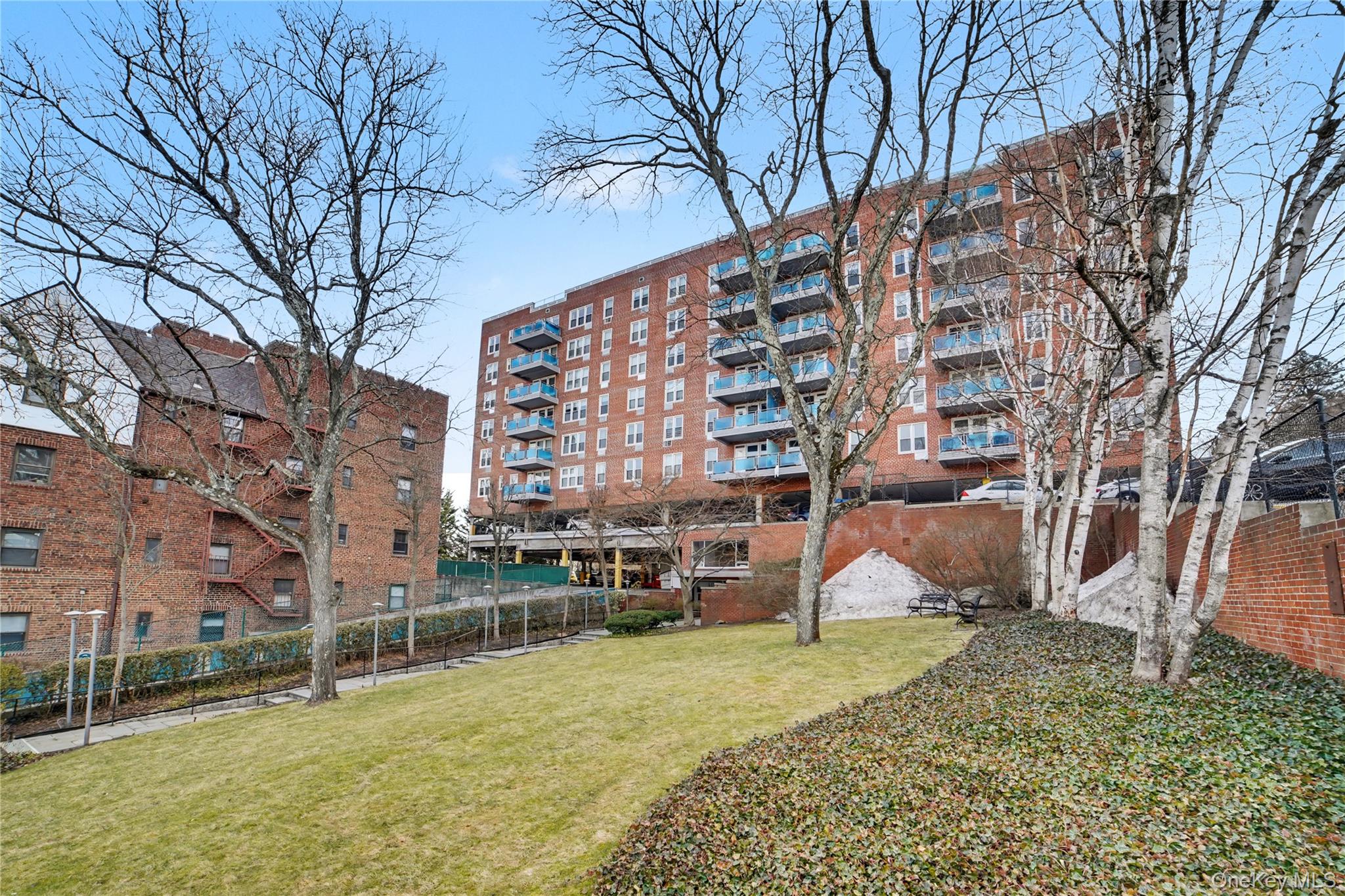 14 Westview Avenue 701