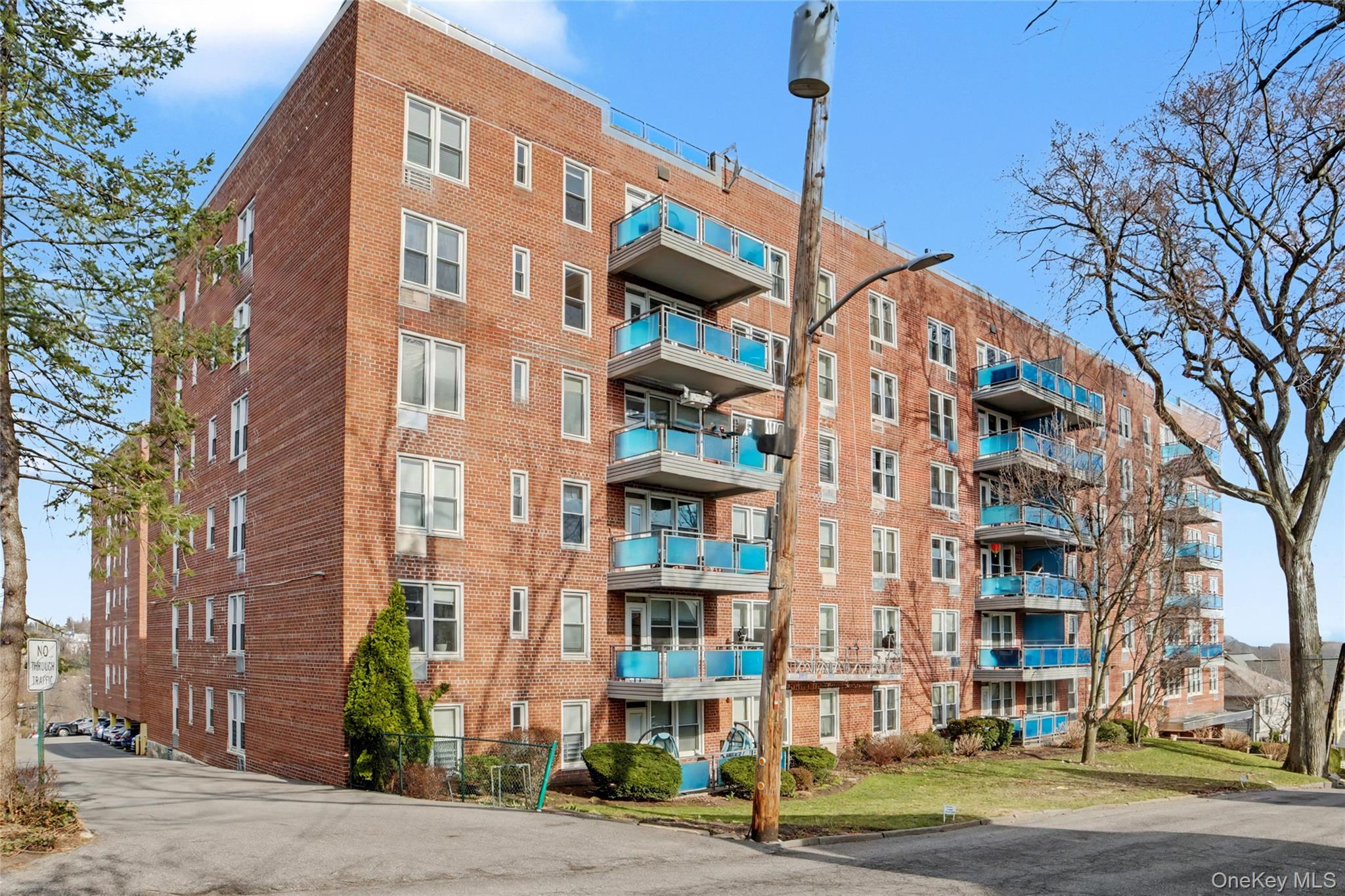 14 Westview Avenue 701