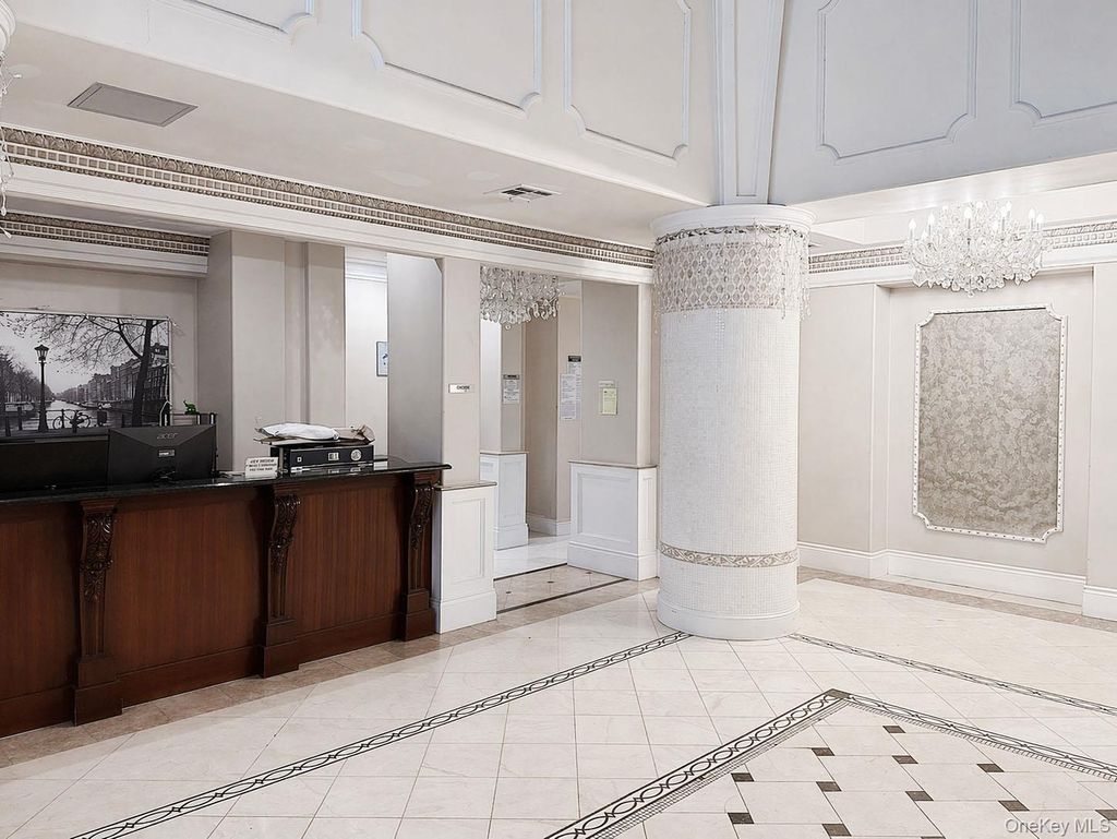 Photo of 63-36 99th street #4H St, Rego Park, NY 11374 (MLS # 980458)