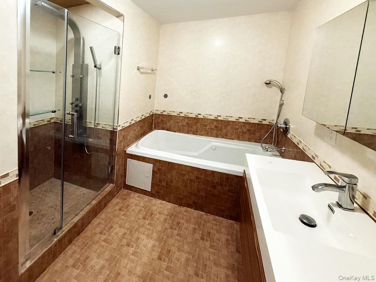 Negotiate Through 63 36 99th street rego park, ny 11374 4H