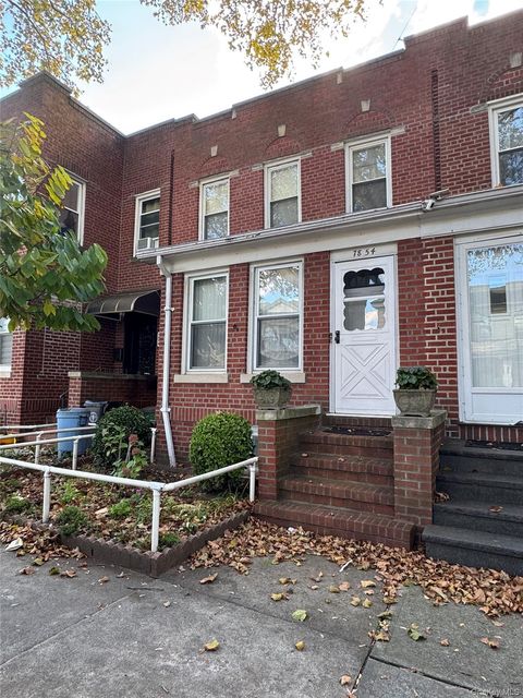 Photo of 7854 75th Street, Glendale, NY 11385 (MLS # 989104)
