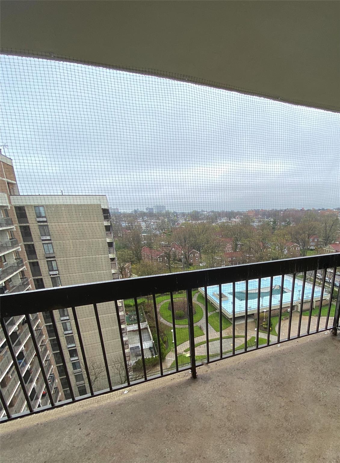 150-38 Union Turnpike #PHF, Kew Garden Hills, New York image 2