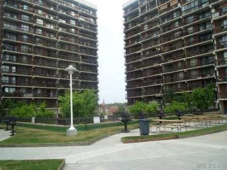 150-38 Union Turnpike #PHF, Kew Garden Hills, New York image 18
