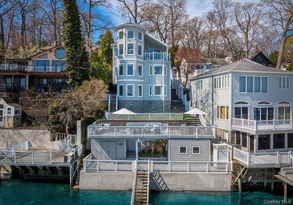 Photo of 565 McKinley Terrace, Centerport, NY 11721 (MLS # 983009)