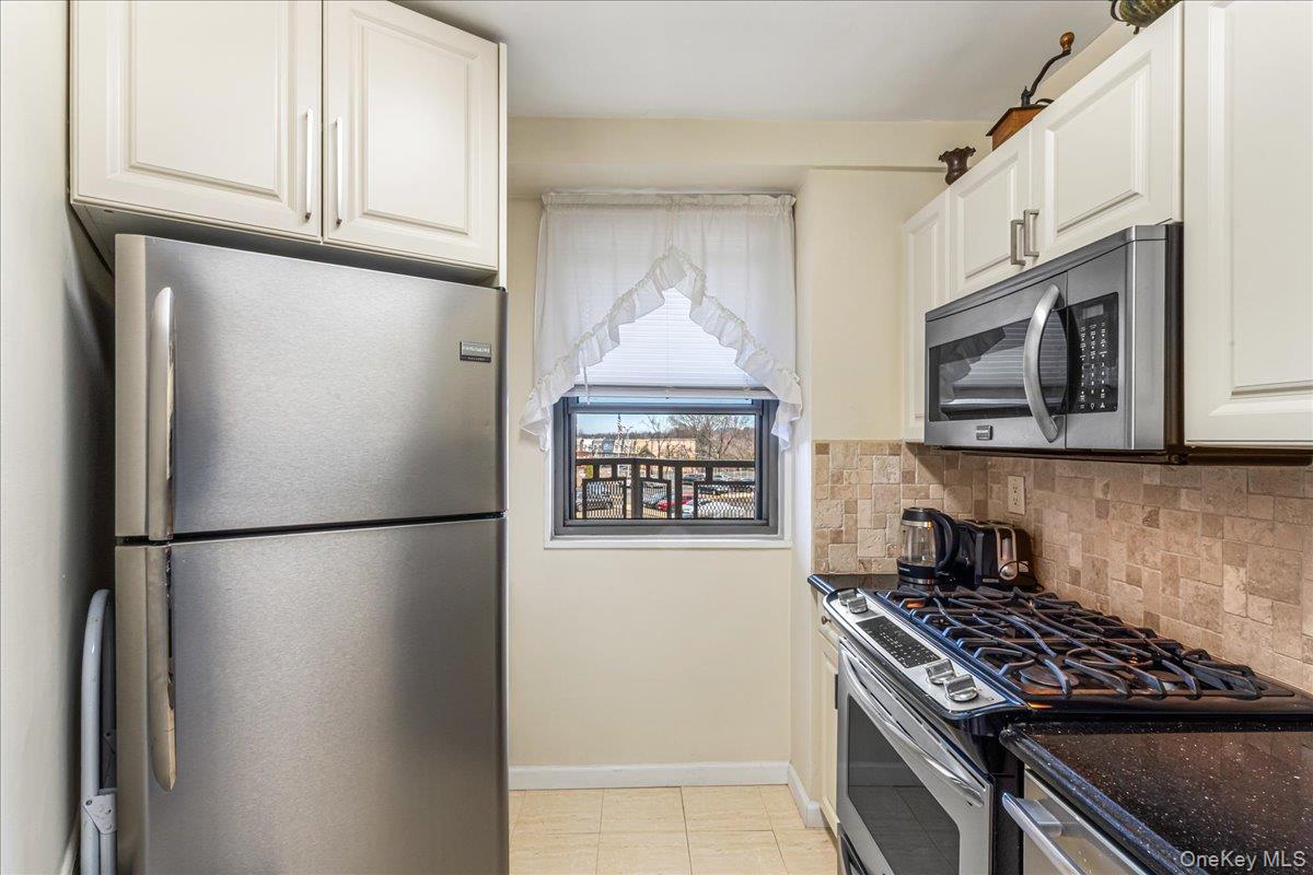 22055 46th Avenue 3M