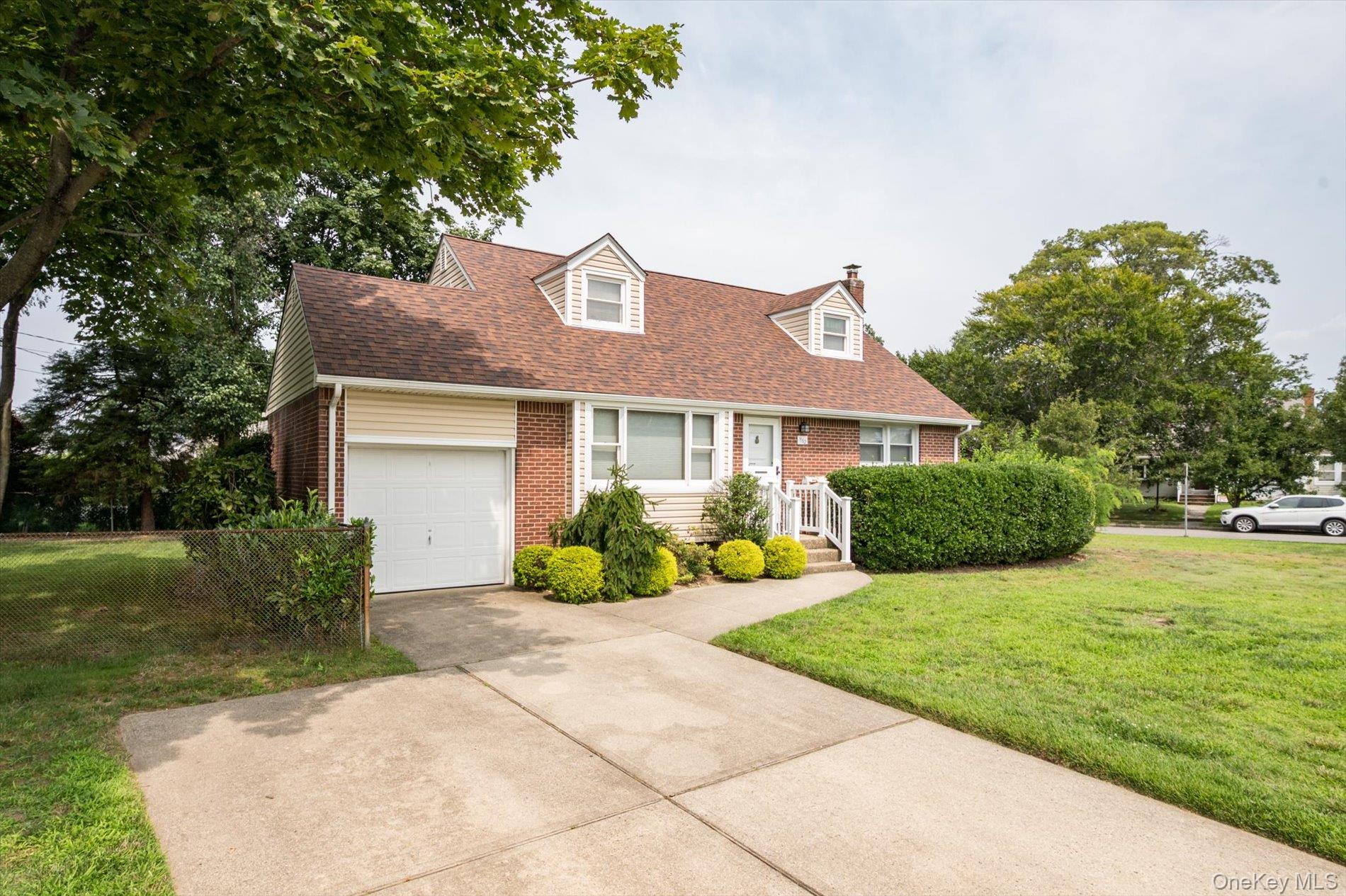 1162 Whitehall Lane