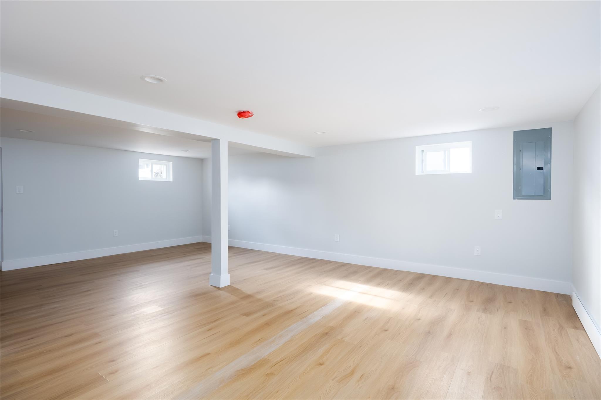 2464 Riverside Avenue, Seaford, New York image 27