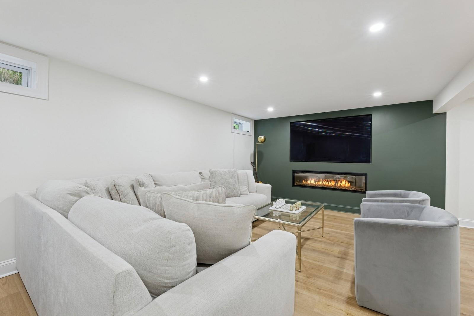 12 The Promenade, New City, New York image 31
