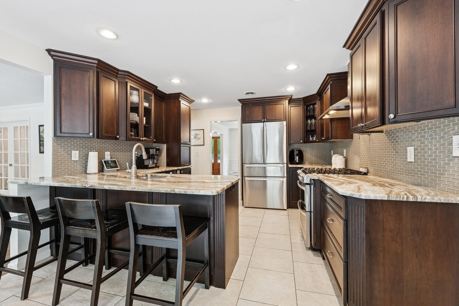12 The Promenade, New City, New York image 13