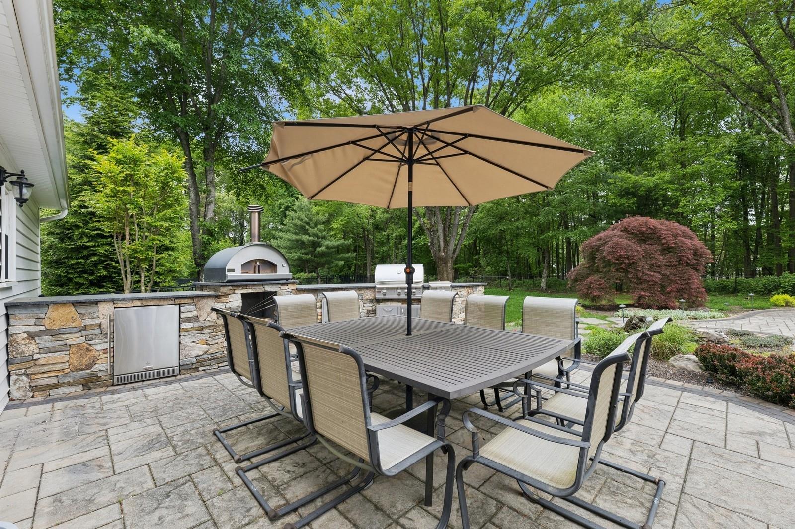 12 The Promenade, New City, New York image 34