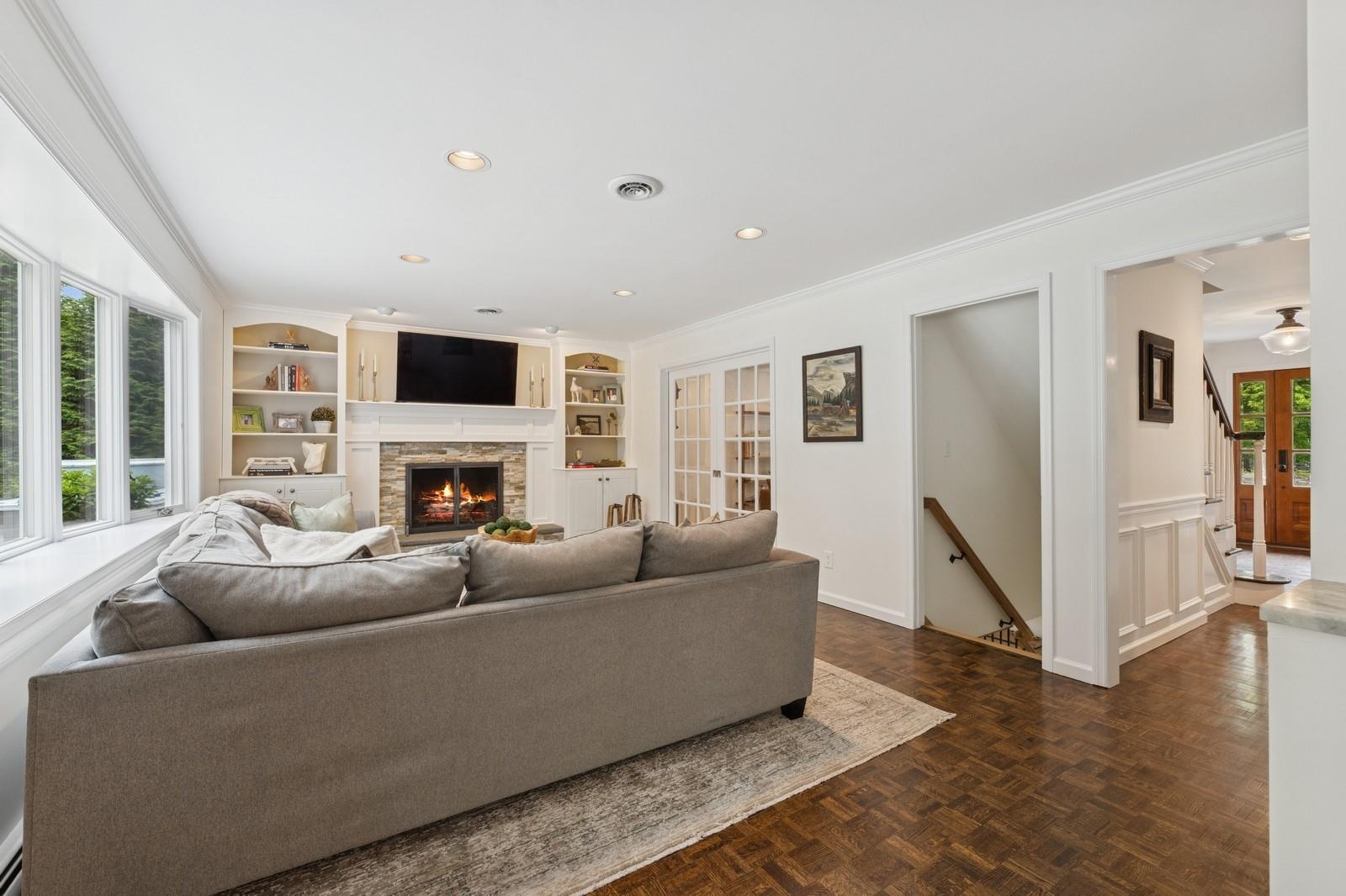 12 The Promenade, New City, New York image 17