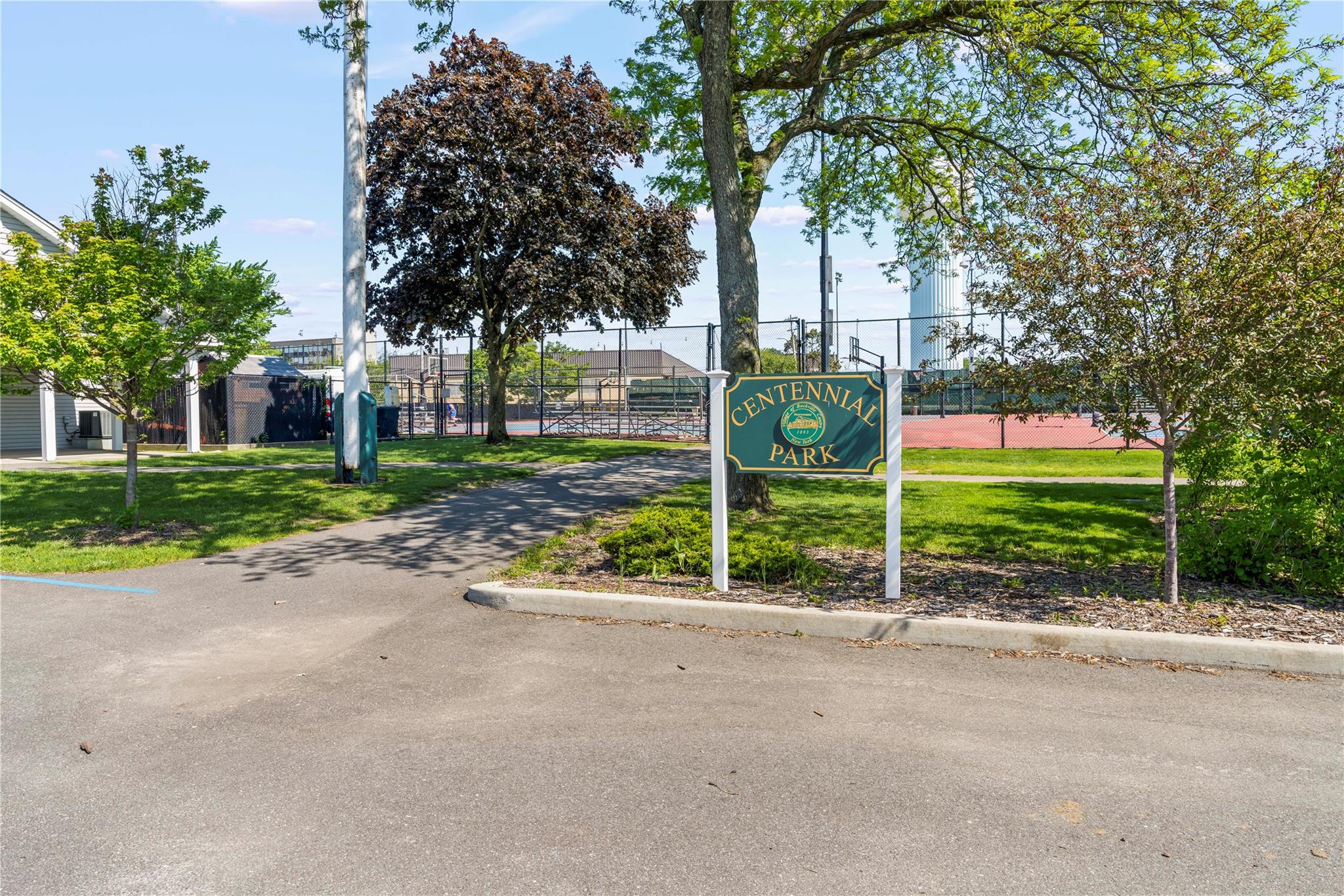 64 Chester Road, Lynbrook, New York image 33