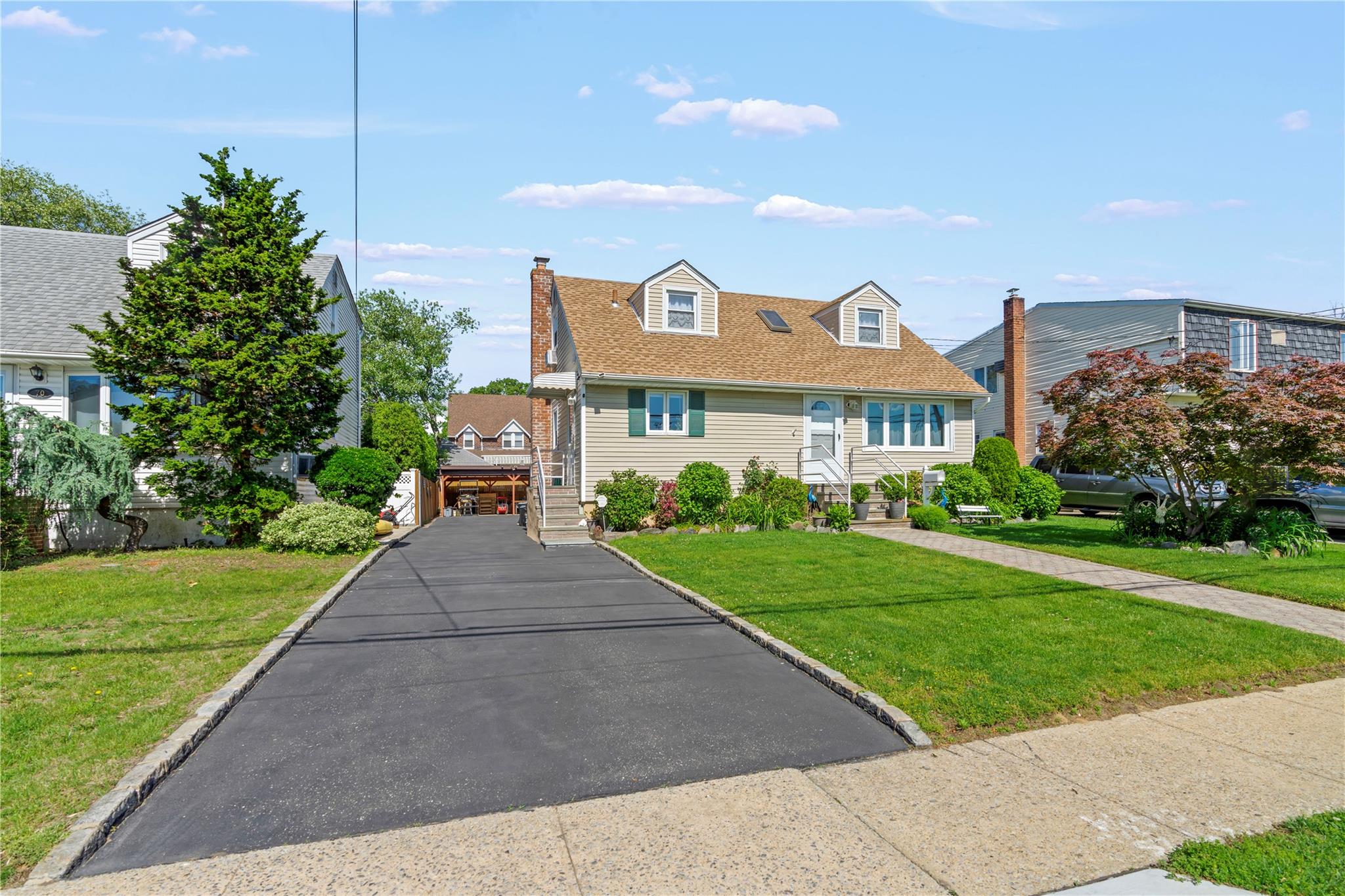 64 Chester Road, Lynbrook, New York image 2