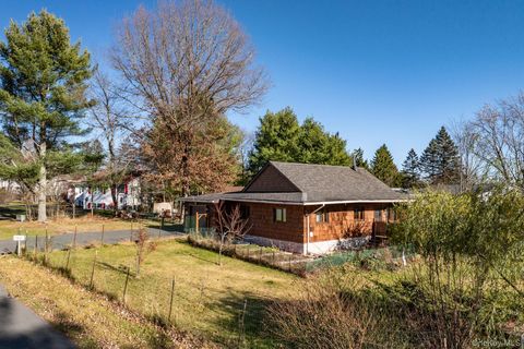 Homes For Sale - 6 Medallion Road<br/> Sullivan County, Kiamesha Lake, NY 12751