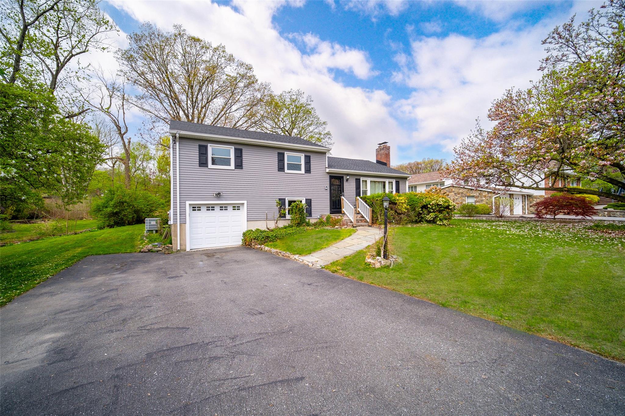 26 Willow Lane, New Windsor, New York image 3