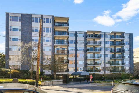 Homes For Sale - 20 Old Mamaroneck Road #7G<br/> Westchester County, White Plains, NY 10605
