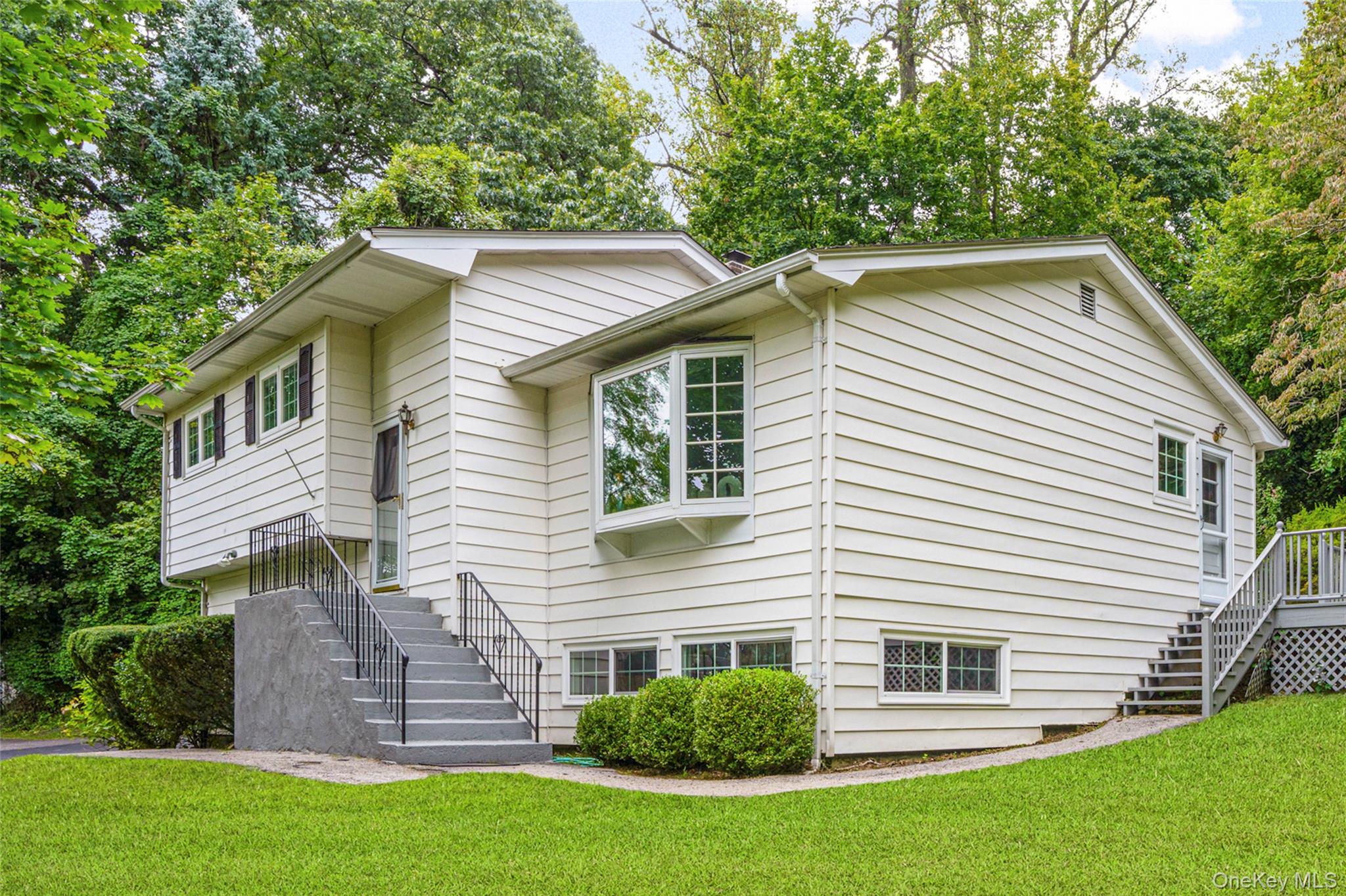 220 Pinebrook Boulevard