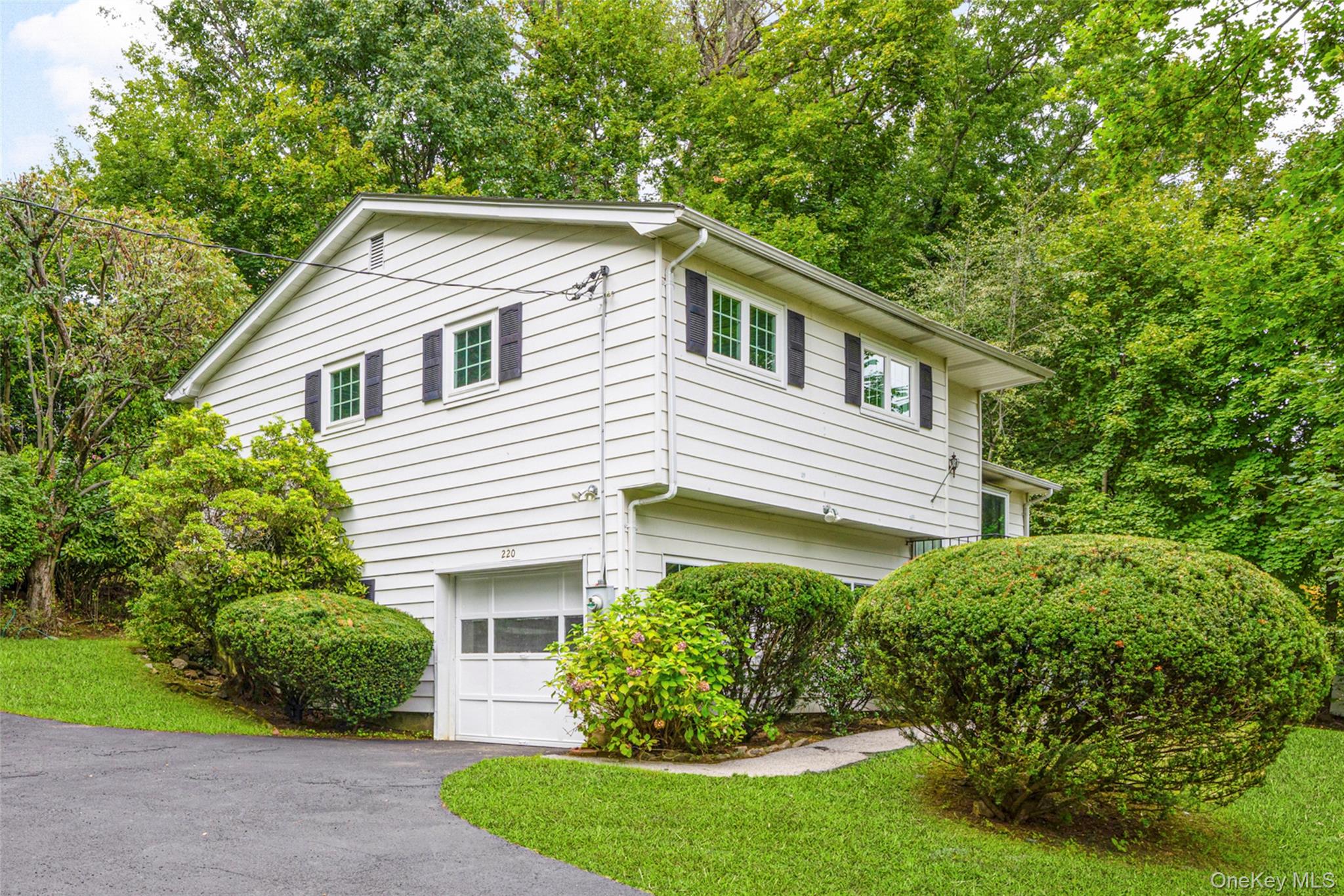 220 Pinebrook Boulevard