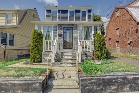 Homes For Sale - 216-07 110th Avenue<br/> Queens Village, NY 11429