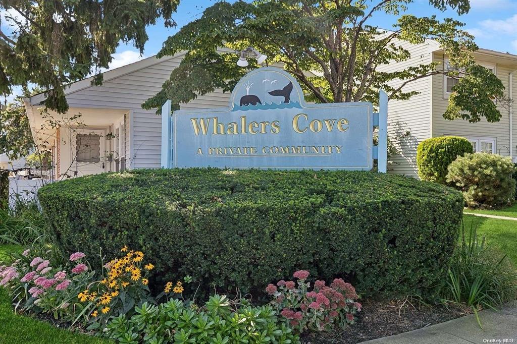 10 W Whalers Cove, Babylon, Florida image 1