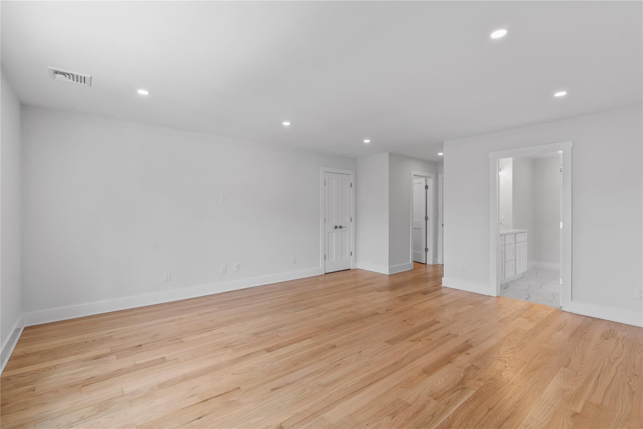 561 King Street, Port Chester, New York image 16