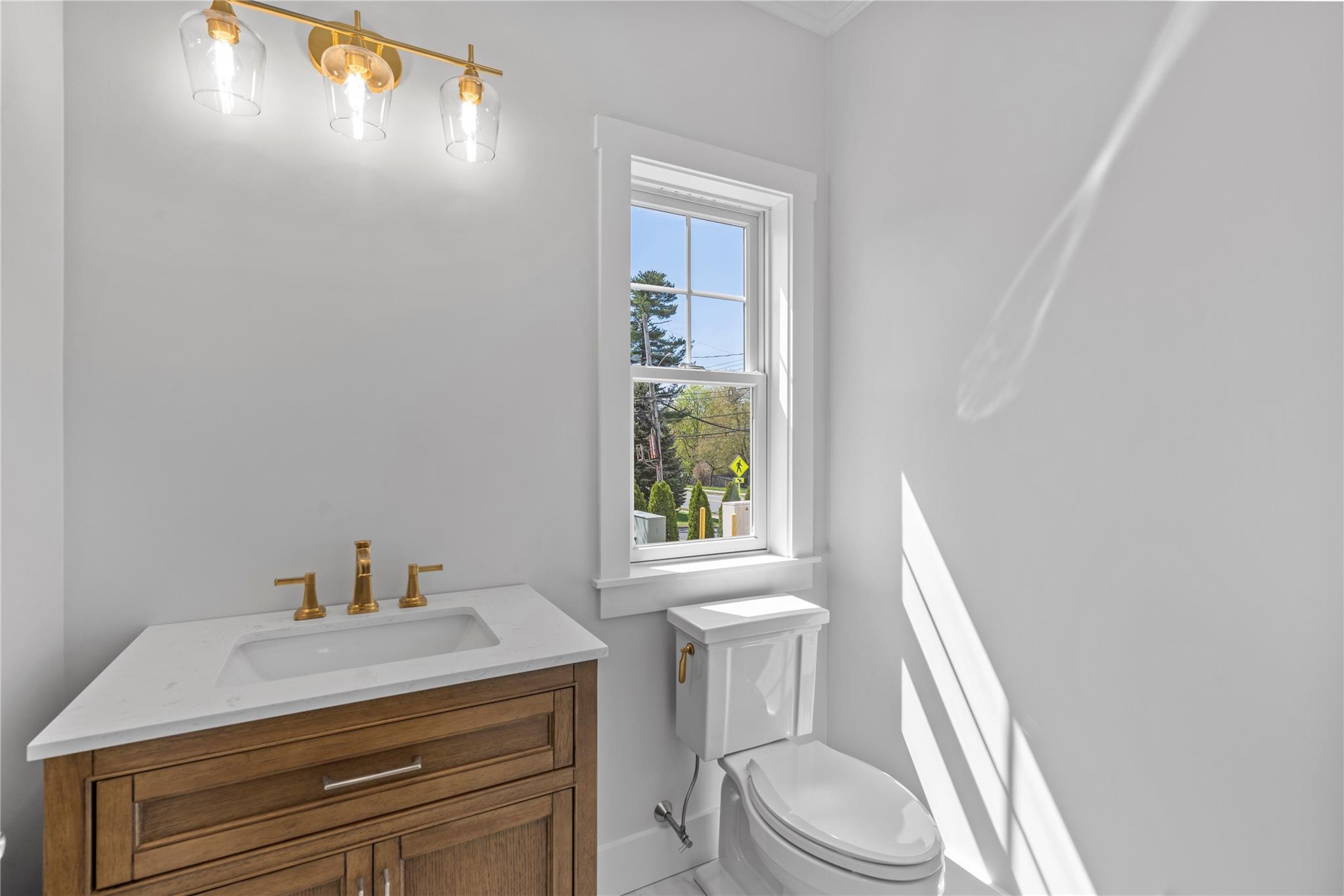 561 King Street, Port Chester, New York image 13