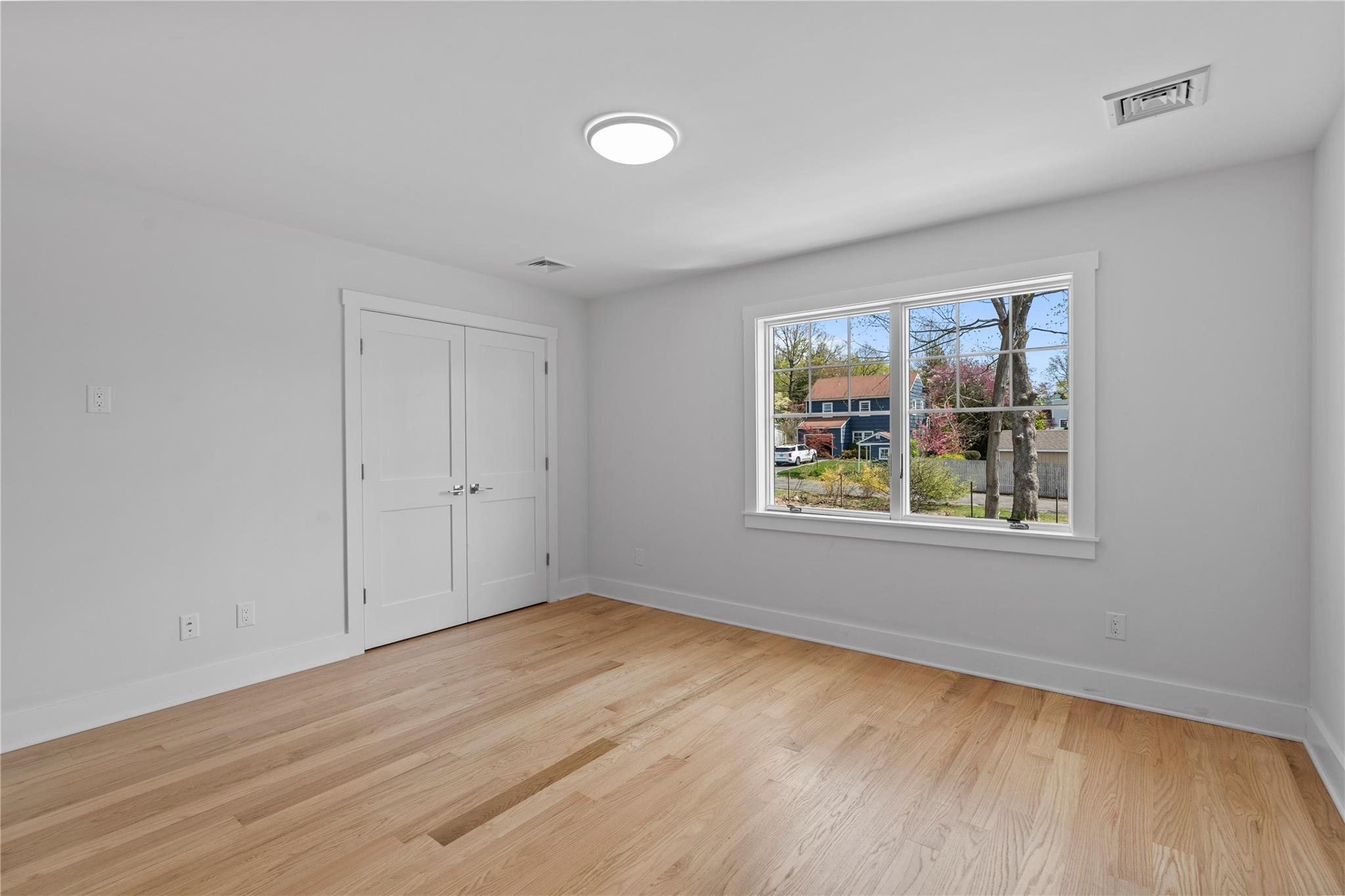 561 King Street, Port Chester, New York image 27