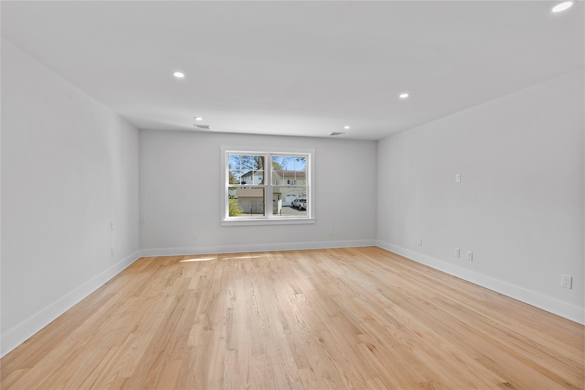 561 King Street, Port Chester, New York image 15