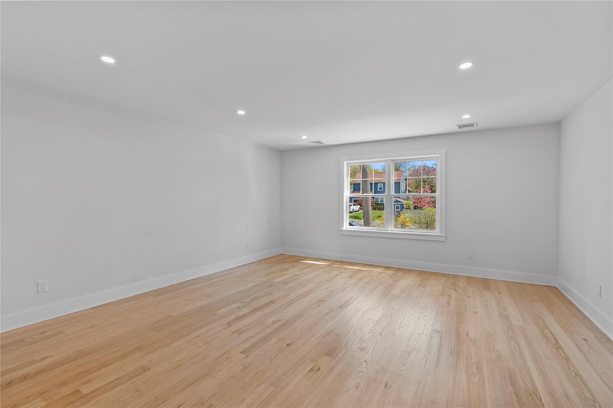 561 King Street, Port Chester, New York image 14