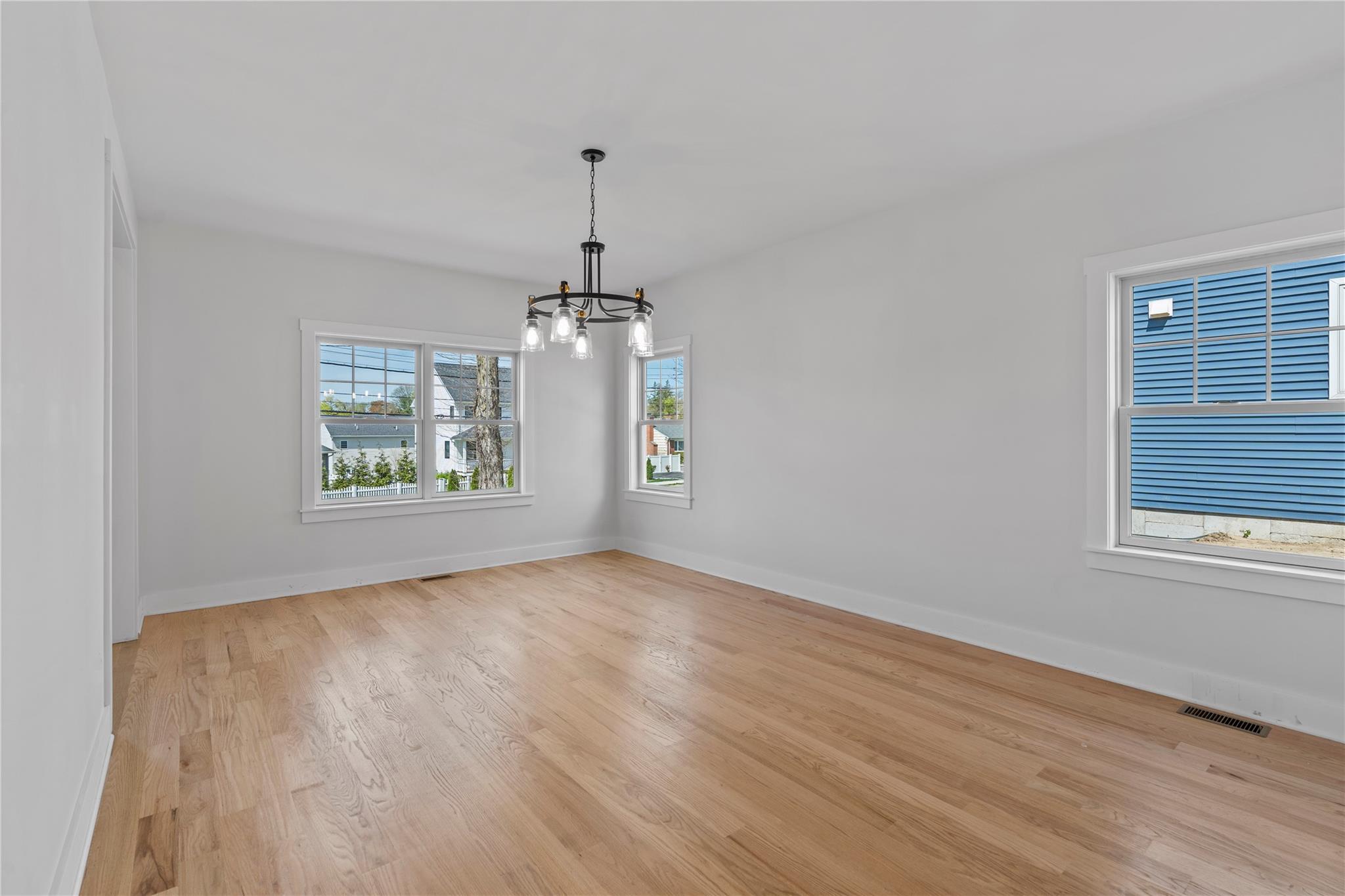 561 King Street, Port Chester, New York image 7