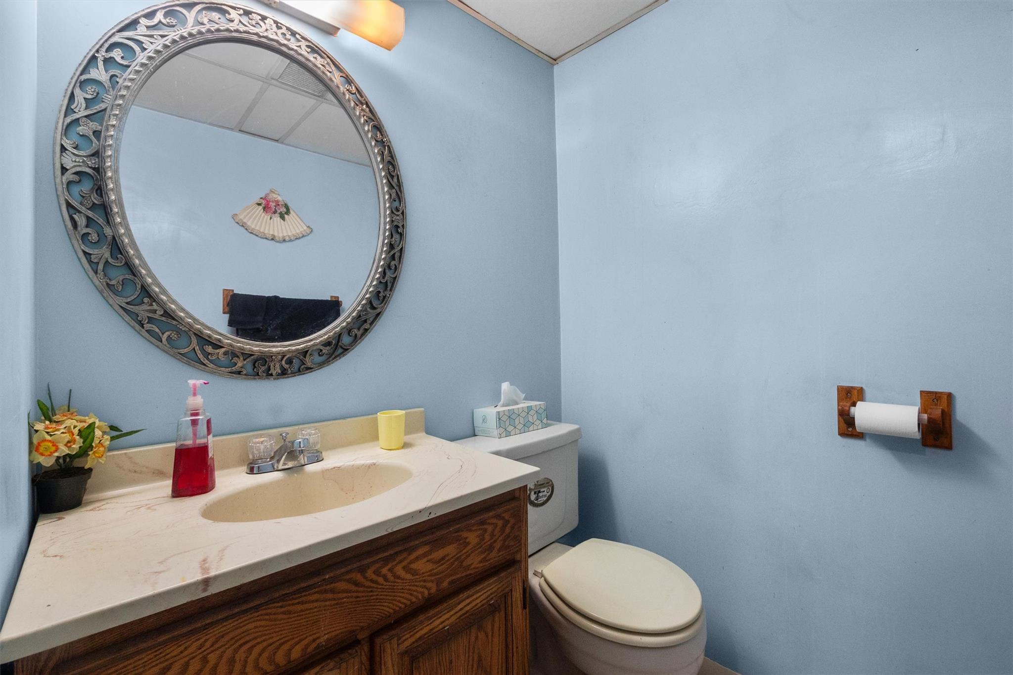 705 Abbey Lane, Valley Cottage, New York image 16