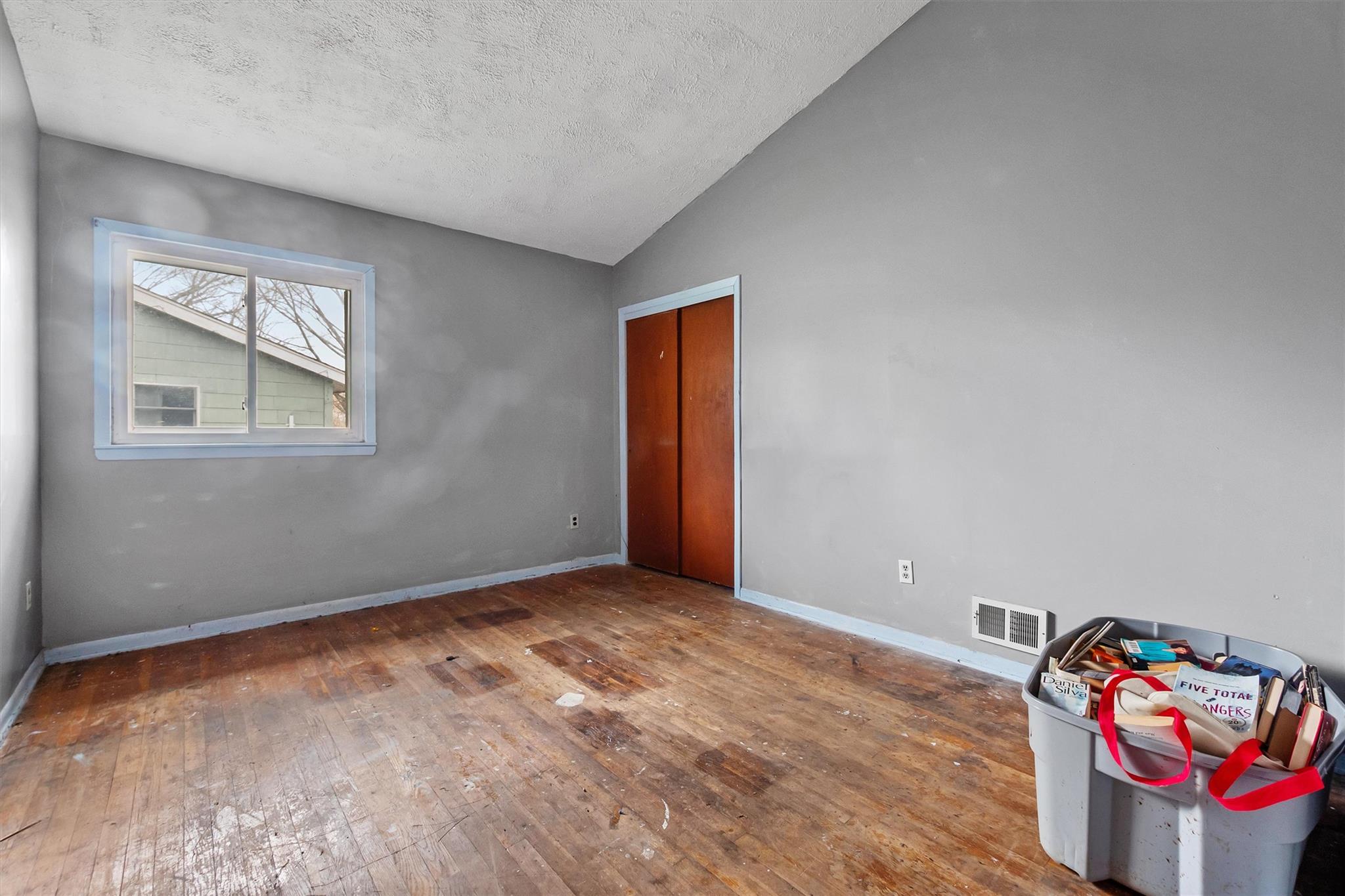 705 Abbey Lane, Valley Cottage, New York image 21
