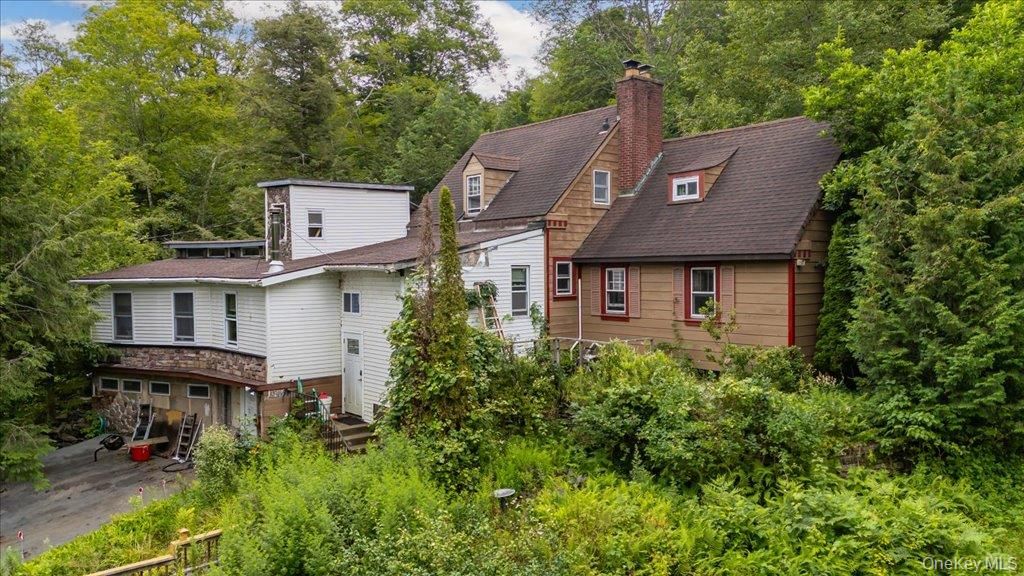 Photo of 2 Couzines Road, Woodbourne, NY 12788 (MLS # 940412)