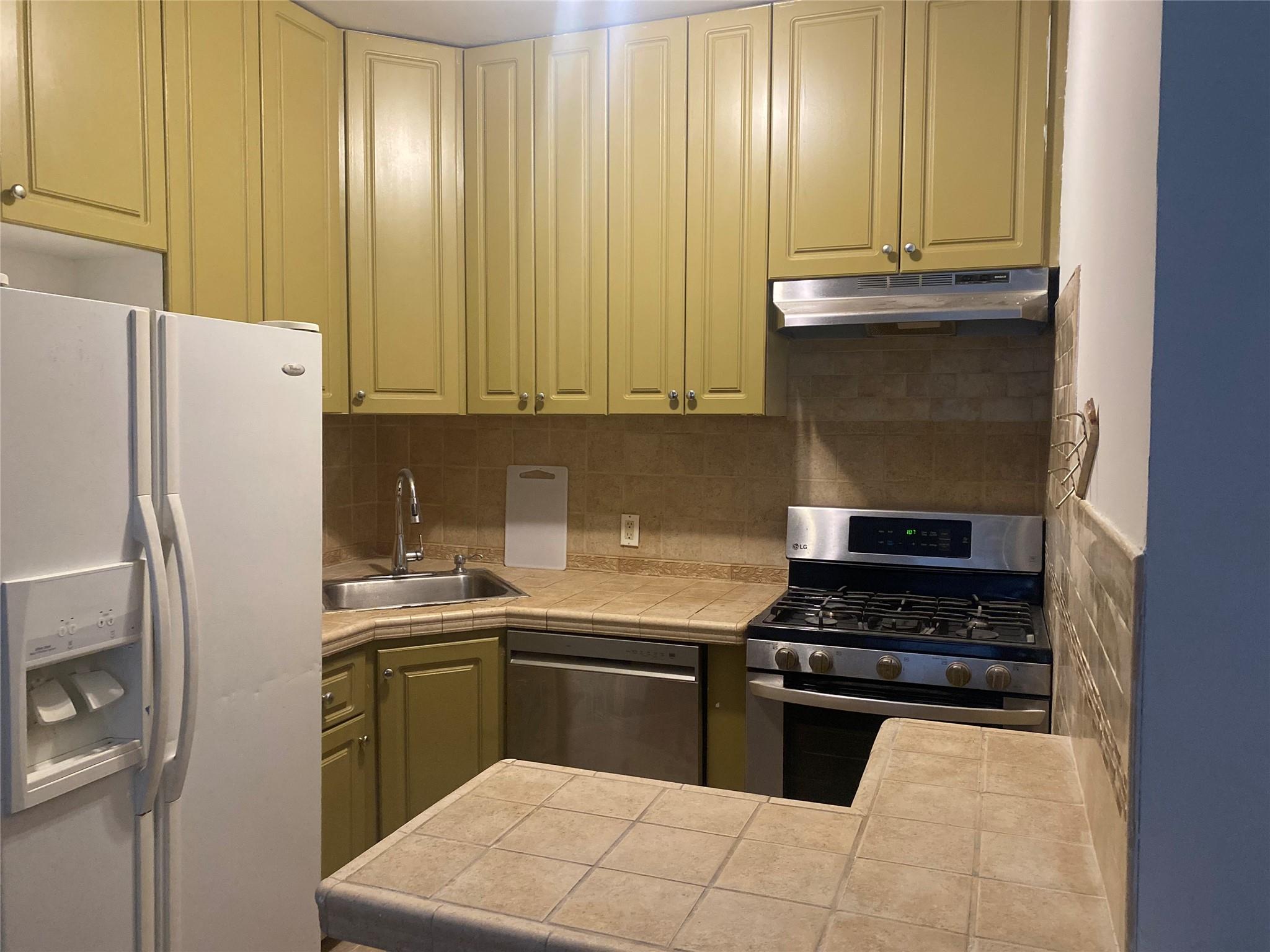 8410 101st Street #3U, Richmond Hill, New York image 15