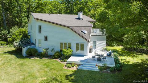 Homes For Sale - 19 Blues Quarry<br/> Woodstock, NY 12498