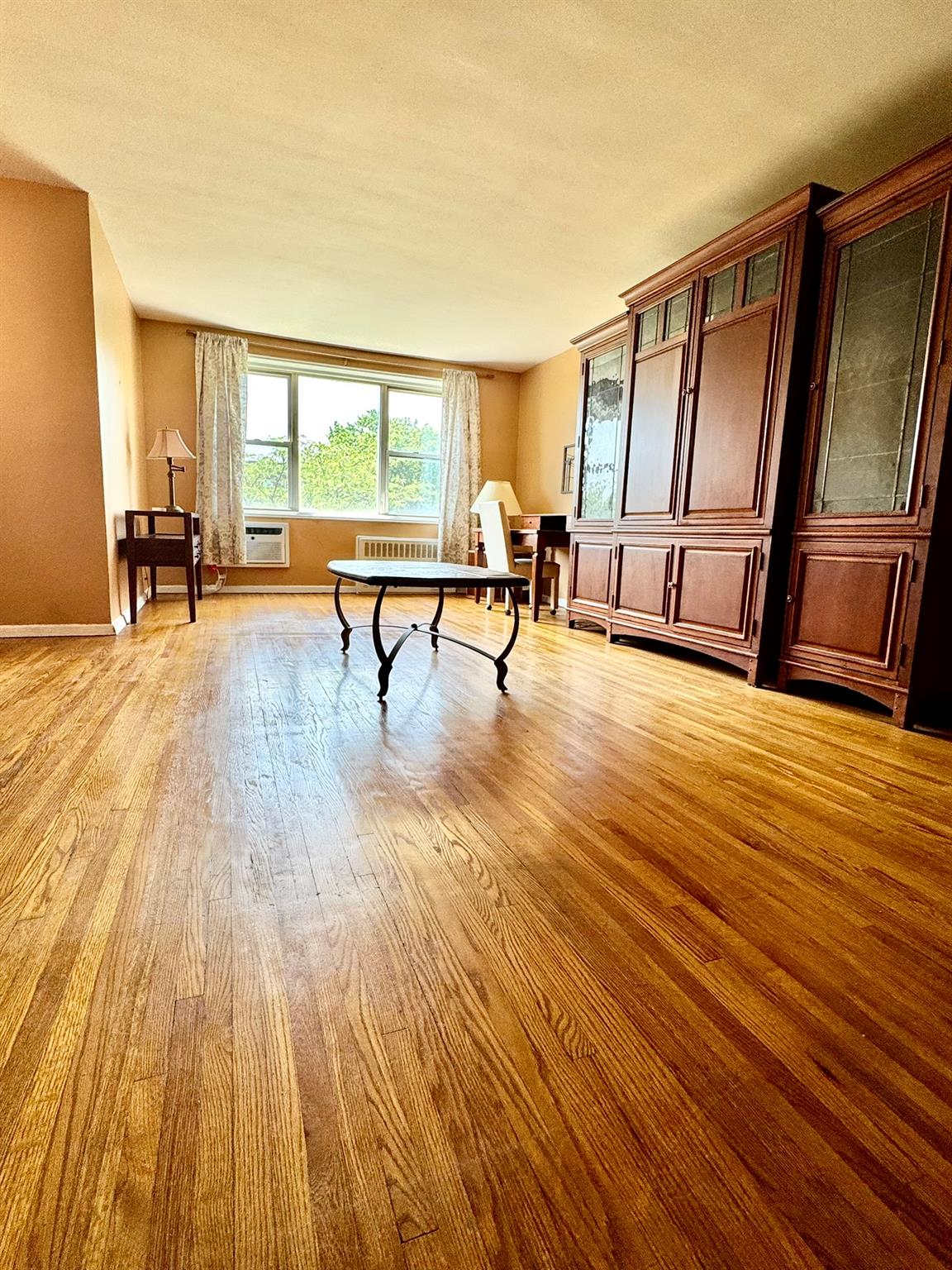 Property for Sale at Riverdale Avenue 5C, Bronx, New York - Bedrooms: 1 
Bathrooms: 1 
Rooms: 3  - $215,000