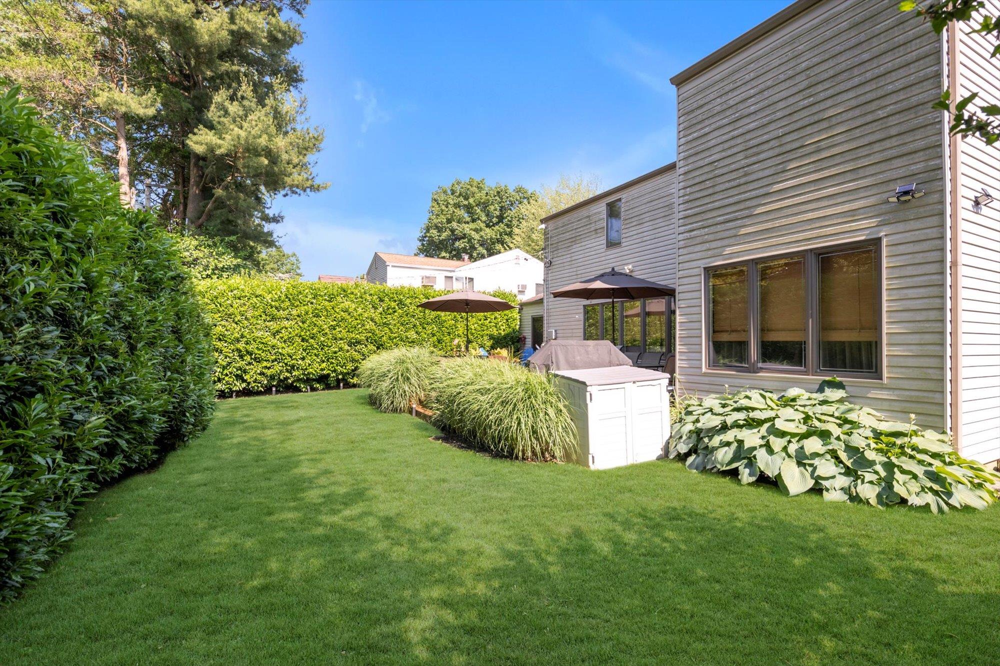 68 Argyle Road, Albertson, New York image 24