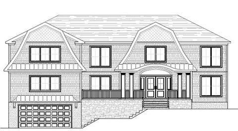 33 McGregor Drive Southampton NY 11968