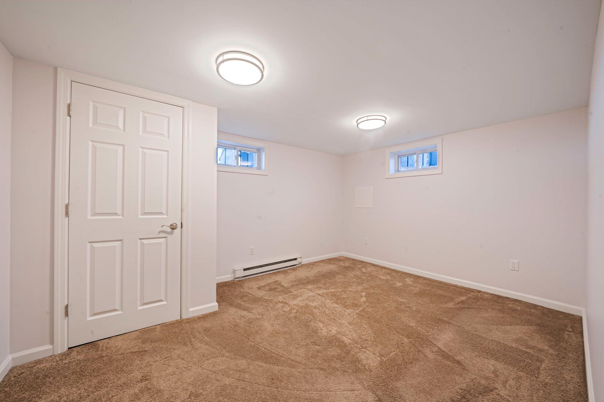 125 W Mockingbird Lane, Brentwood, New York image 21