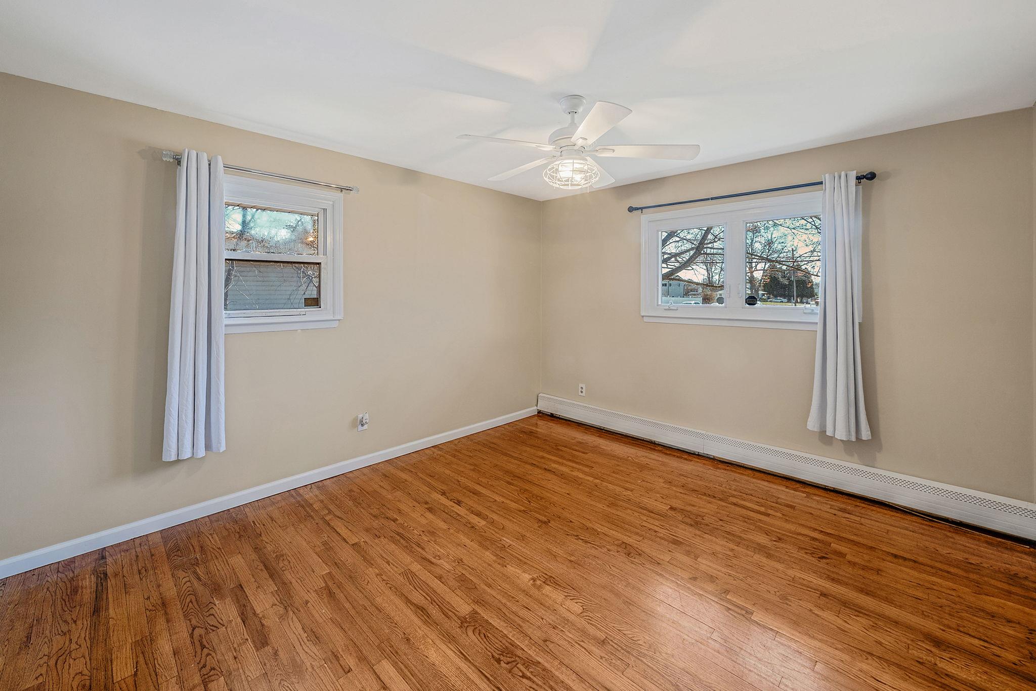 125 W Mockingbird Lane, Brentwood, New York image 17