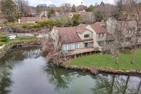 Condo For Sale - 601 Fairway Green<br/> Mamaroneck, NY 10543